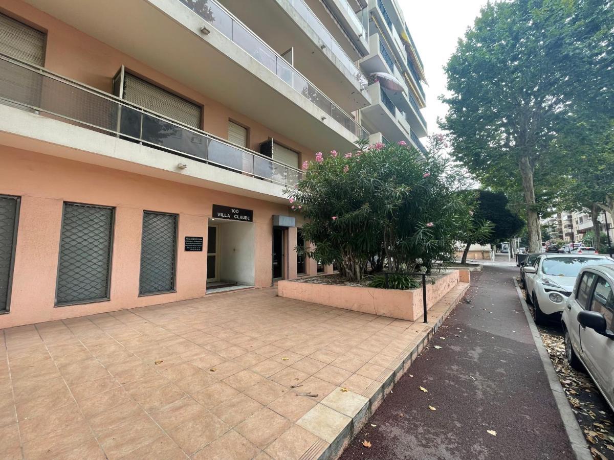 Spacieux F2 Climatise Proche De La Mer Antibes Exterior photo